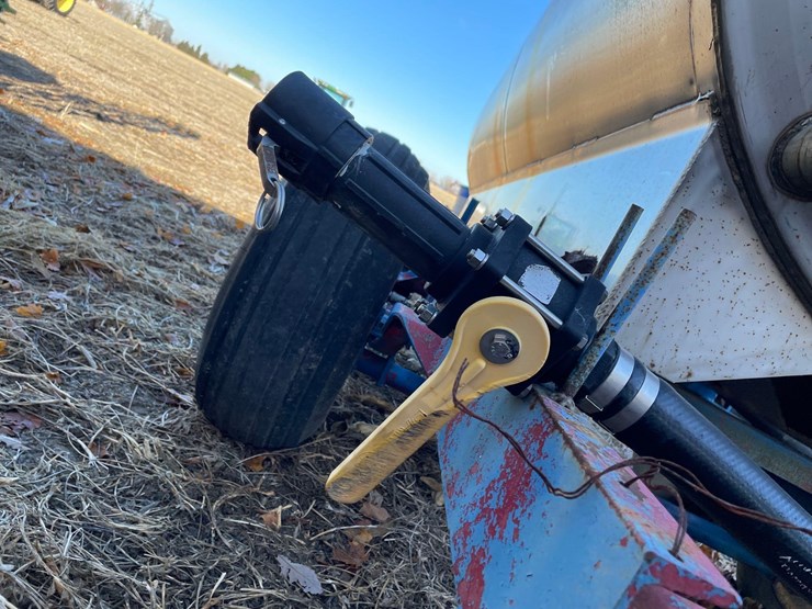 stainless-nurse-trailer-image-12