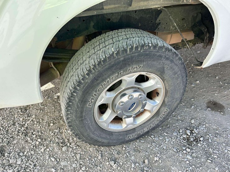 2014-ford-f250-image-27