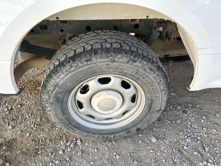 2017-ford-f150-image-24