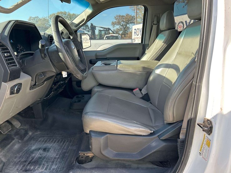 2017-ford-f150-image-12