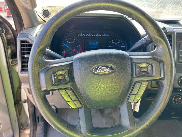 2017-ford-f550-image-14