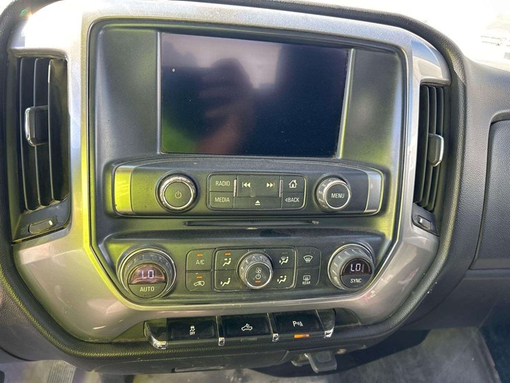 2017-chevrolet-silverado-1500-image-15