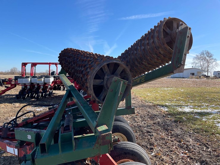 brillion-x-fold-packer-image-11