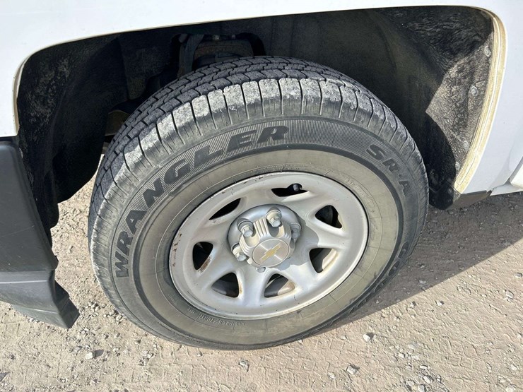 2017-chevrolet-silverado-1500-image-22