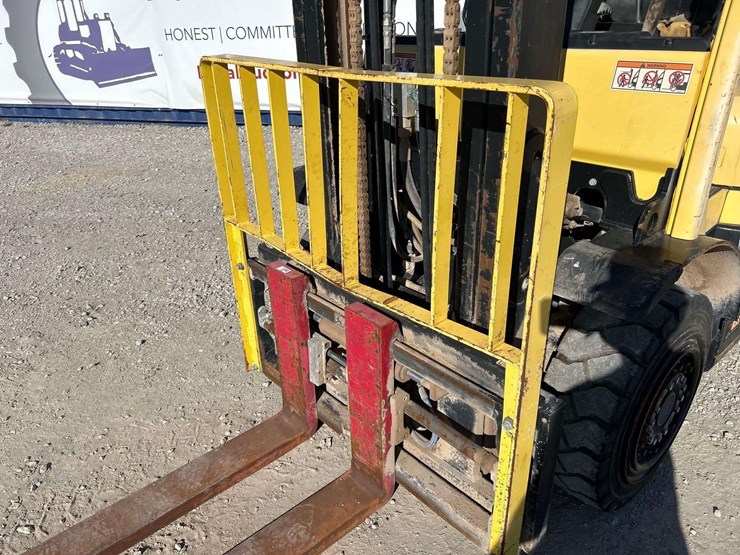 hyster-h90ft-8,000lb-diesel-forklift-image-14