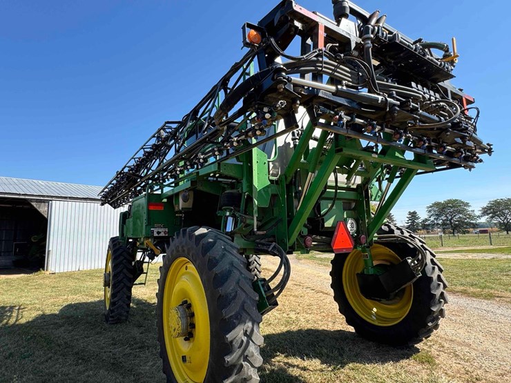 2011-john-deere-4730-image-15