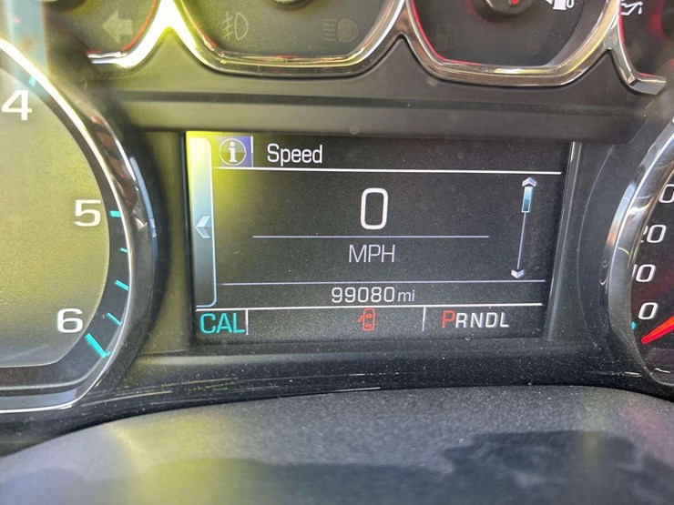 2017-chevrolet-silverado-1500-image-6