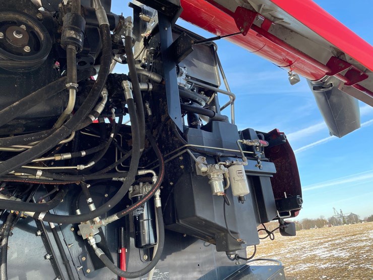 2014-case-ih-5130-image-26