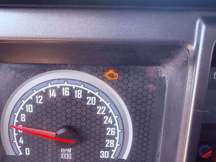 2019-mack-granite-gr64f-image-86