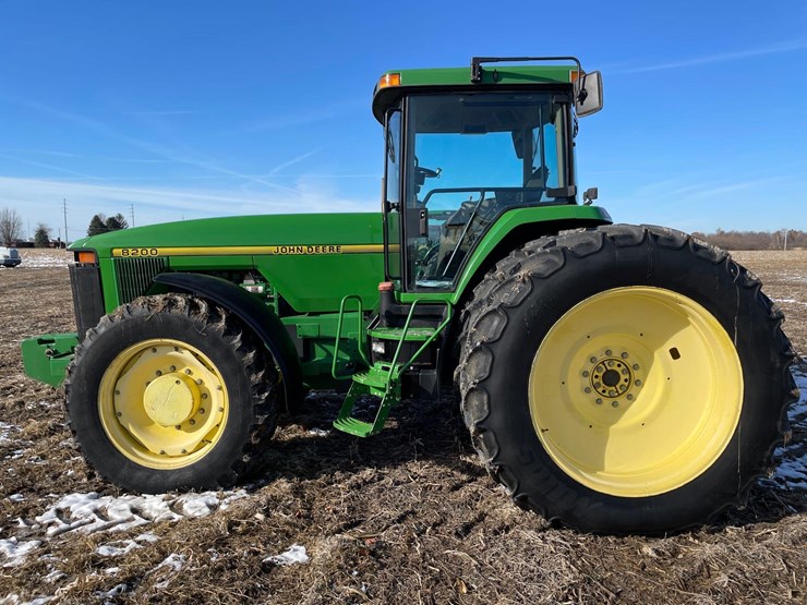 john-deere-8200-image-19