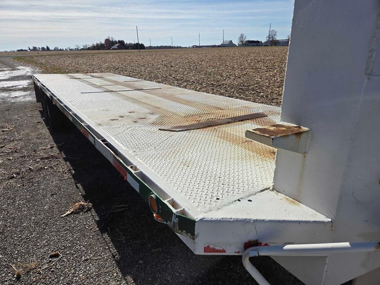 flatbed-trailer-image-4