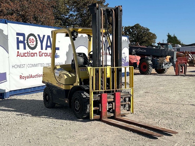 hyster-h90ft-8,000lb-diesel-forklift-image-4