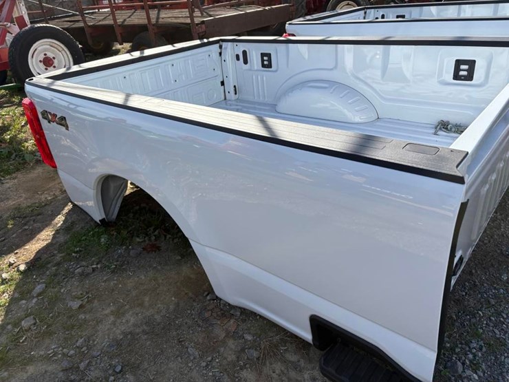 2024-ford-truck-bed-image-3