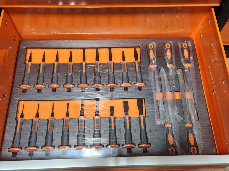 wheeled-tool-cabinet,-16-drawers,-492pc-tools-(orange-&-black)-image-8