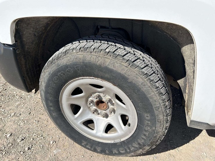 2017-chevrolet-silverado-1500-image-21