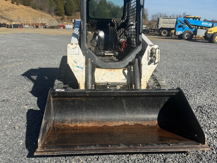2015-bobcat-t550-image-3
