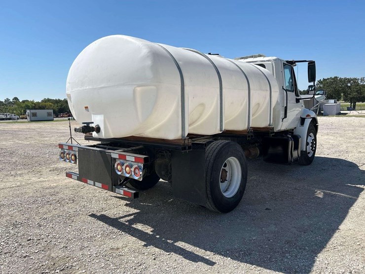 2010-international-durastar-4300-image-3