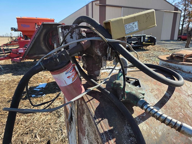 750-gallon-fuel-tank-image-6