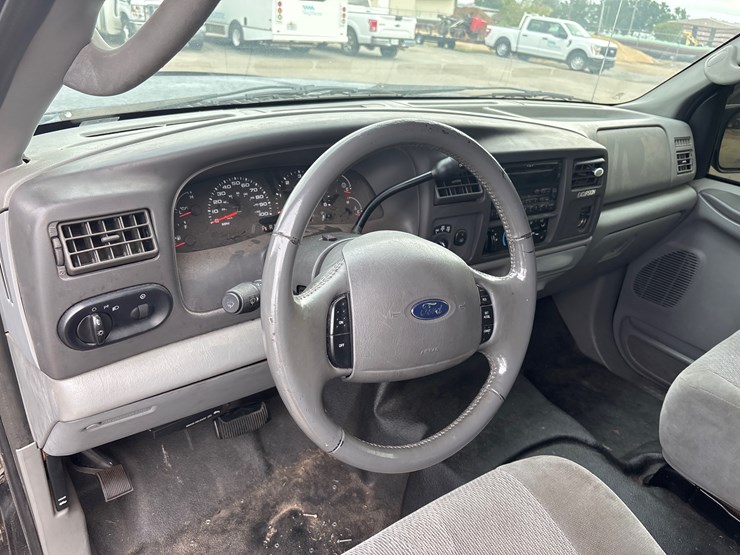 #5020-•-2004-ford-|-for-parts/repairs-image-8