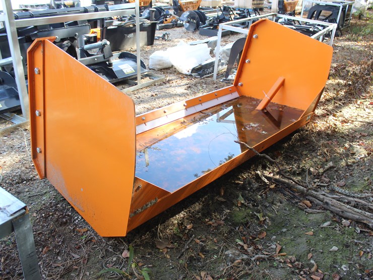 #5169-•-2025-wolverine-snow-pusher-for-skid-steer-image-2
