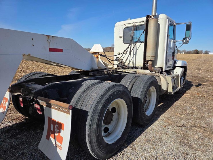 1994-freightliner-semi-image-20