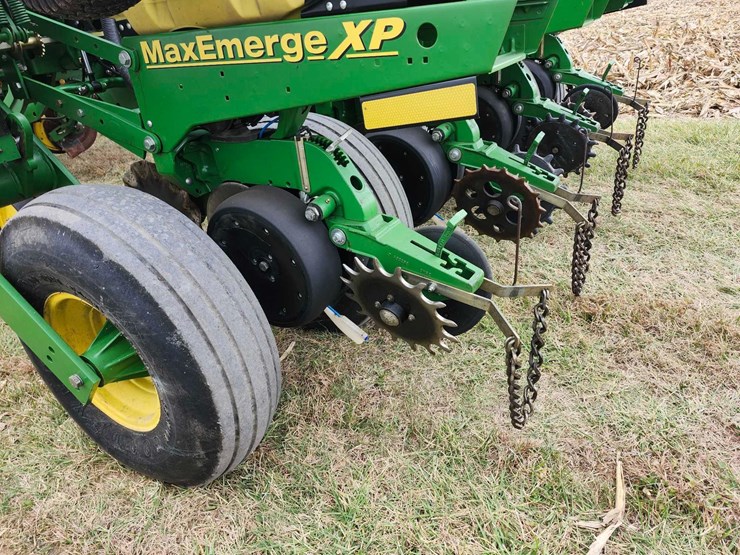 2014-john-deere-1770-image-12