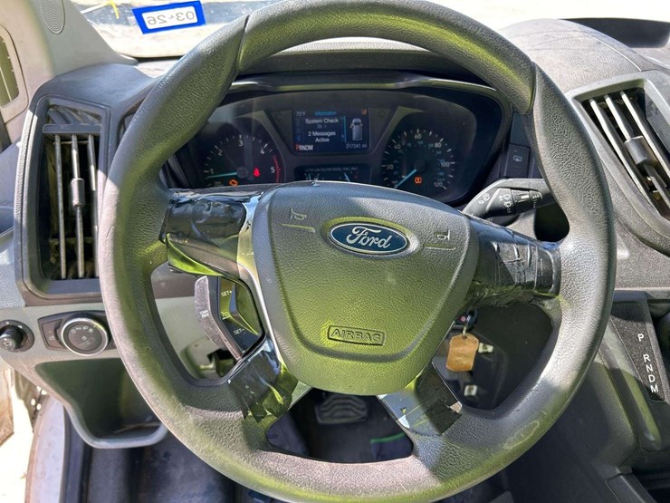 2017-ford-transit-350-passenger-van-image-15