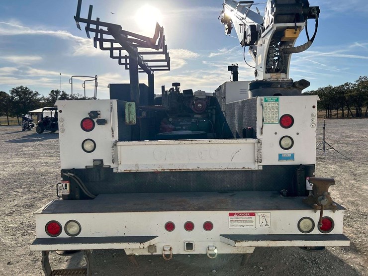 2017-ford-f550-image-24