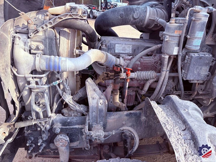 2019-mack-granite-gr64f-image-34