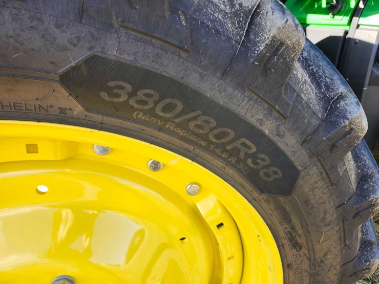 2022-john-deere-8r-310-image-4