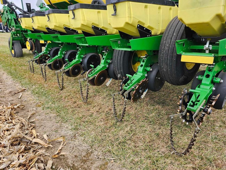 2014-john-deere-1770-image-5