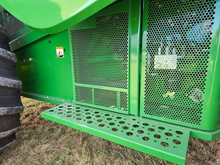 2019-john-deere-s760-image-8