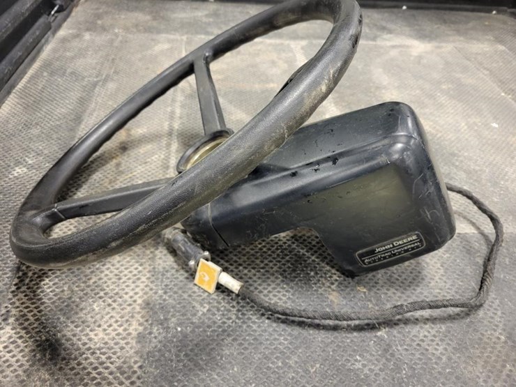 john-deere-100-image-1