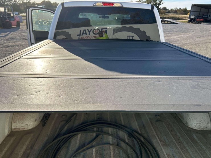 2017-ford-f150-image-22