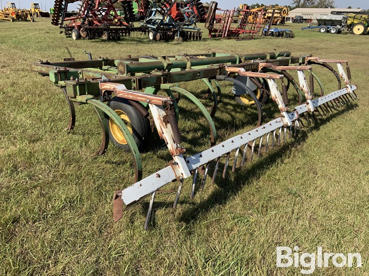 john-deere-1610-image-7