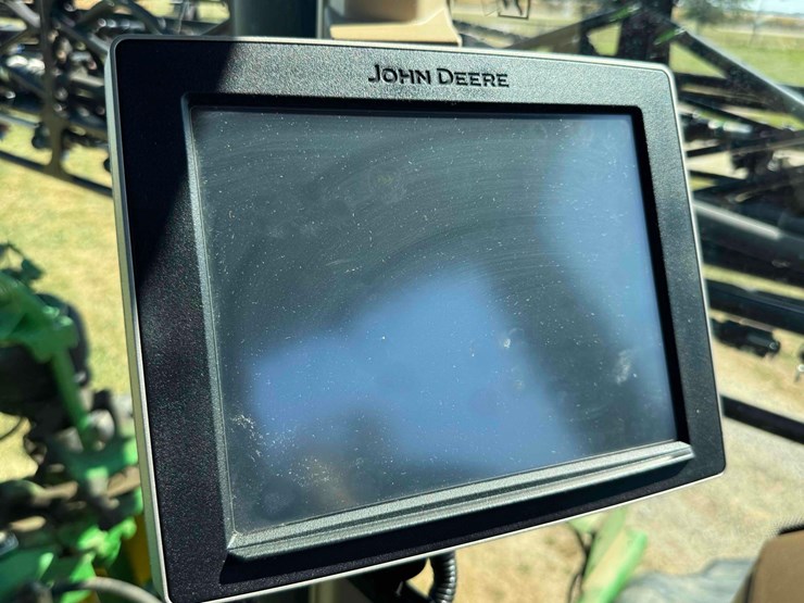 2011-john-deere-4730-image-40