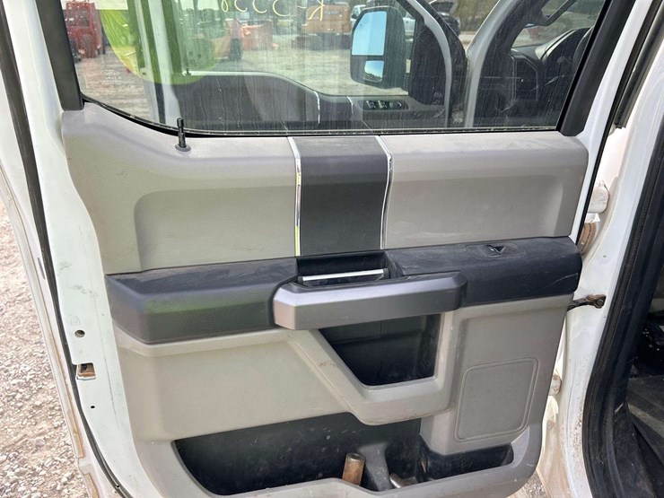 2018-ford-f150-image-18