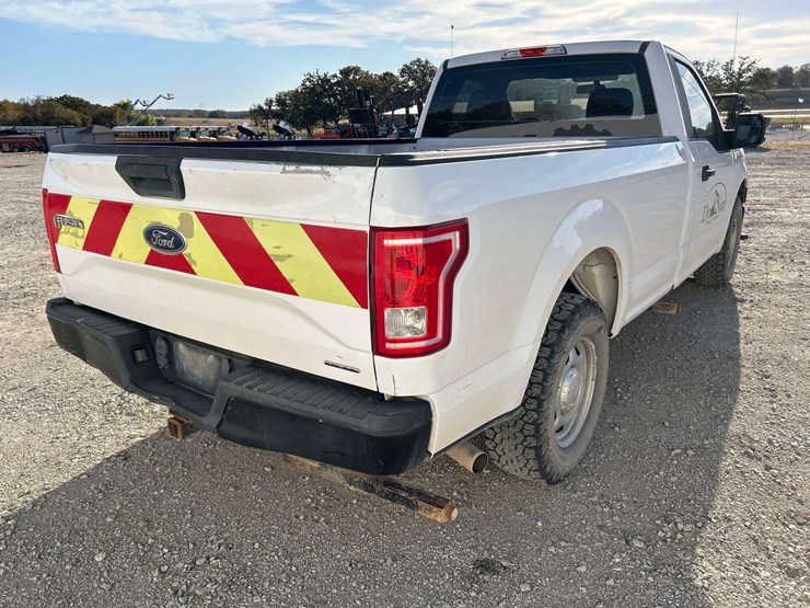 2017-ford-f150-image-3