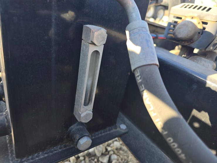 #22379-•-2019-fontaine-eq1-spreader-image-8