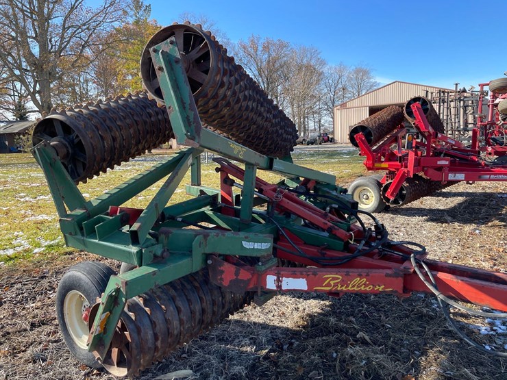 brillion-x-fold-packer-image-21