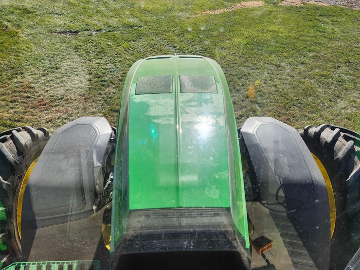 2022-john-deere-8r-310-image-33