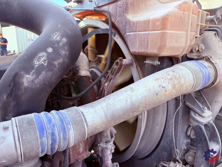 2019-mack-granite-gr64f-image-44