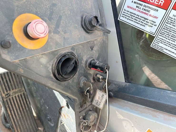 2015-peterbilt-367-image-22