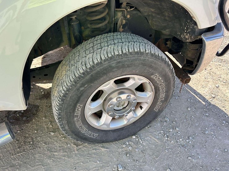 2014-ford-f250-image-28