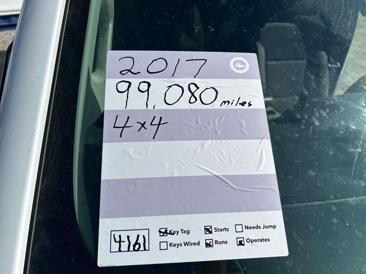 2017-chevrolet-silverado-1500-image-25