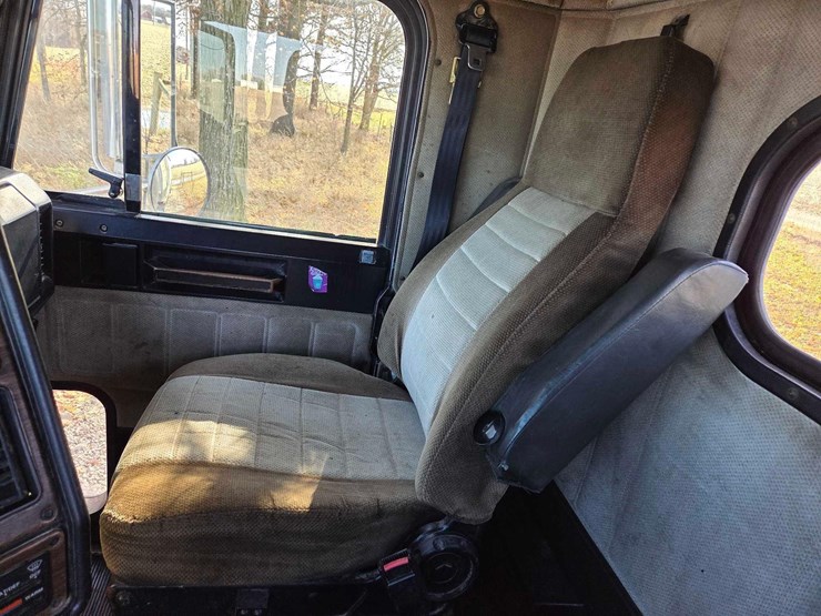 freightliner-image-52