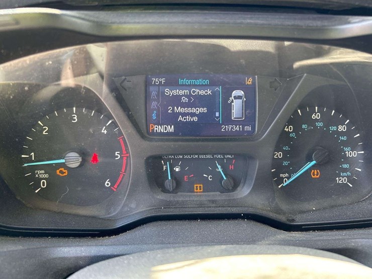 2017-ford-transit-350-passenger-van-image-14