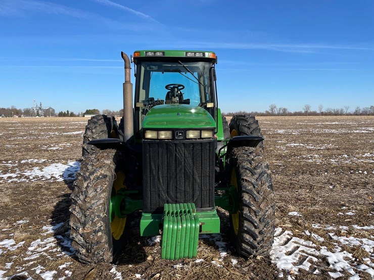 john-deere-8200-image-2