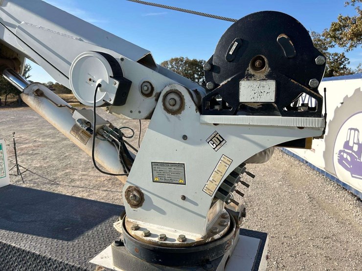 2017-ford-f550-image-29