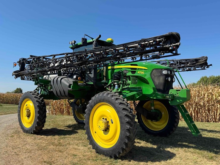 2011-john-deere-4730-image-4